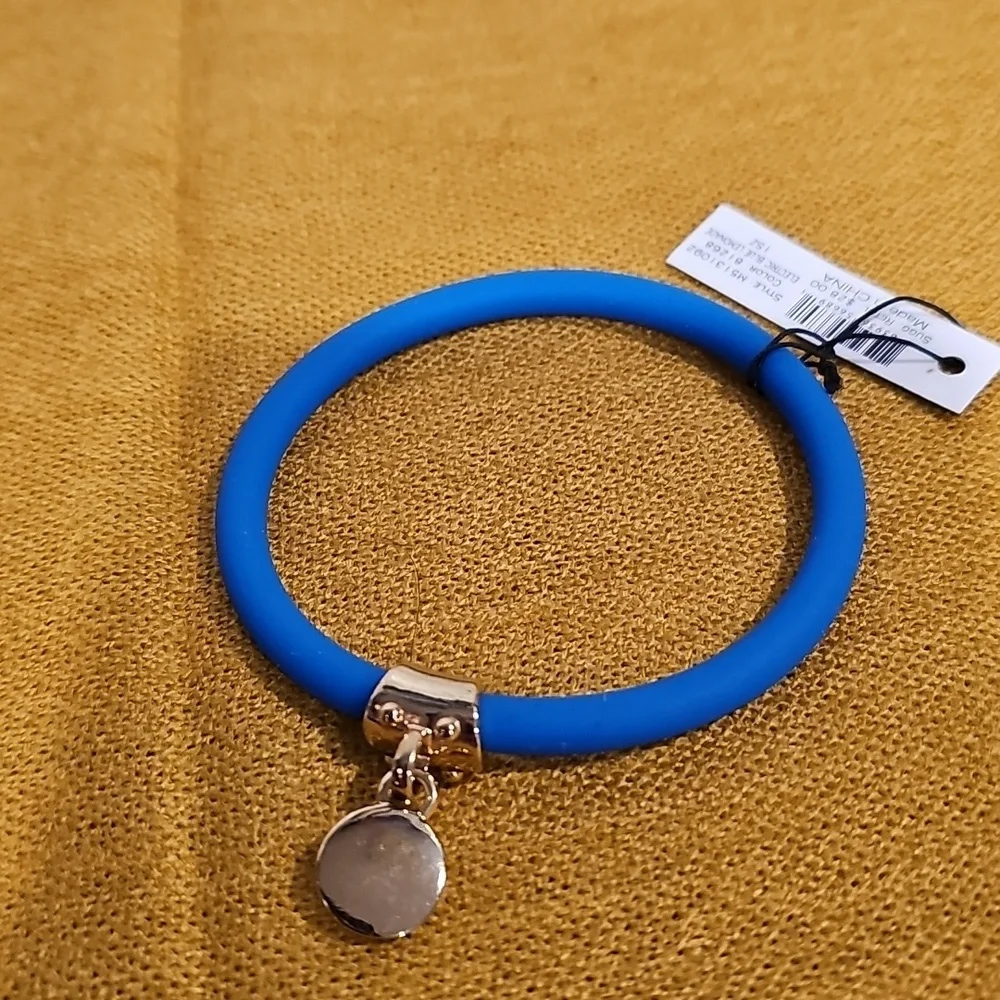 Marc By Marc Jacobs Electric Blue Silicone Logo Charm Bracelet NWT